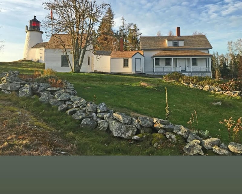 Explore Burnt Island Light Guided Ferry Tour