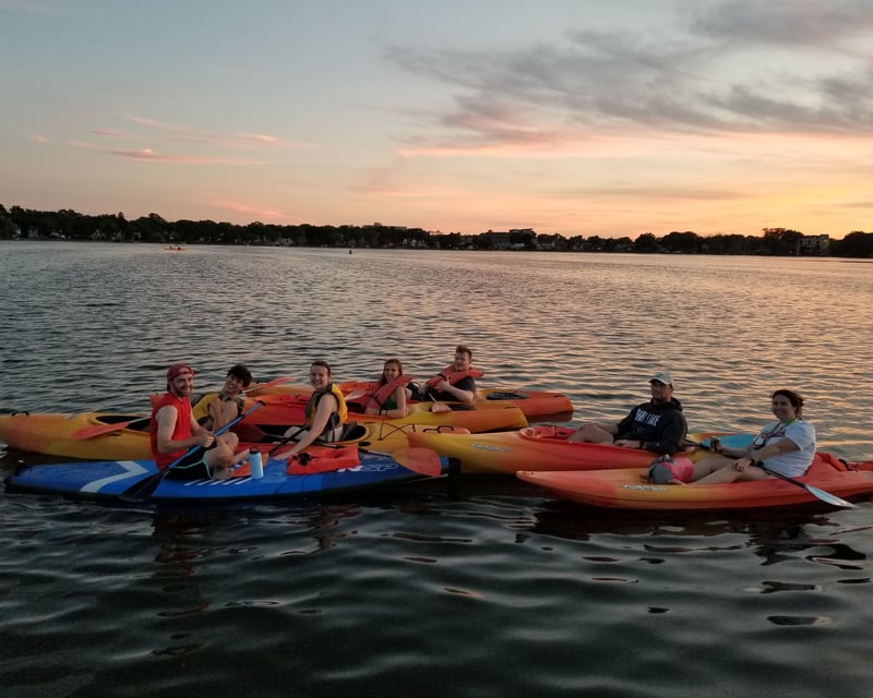 2-Hour Group Boat Rental in Madison
