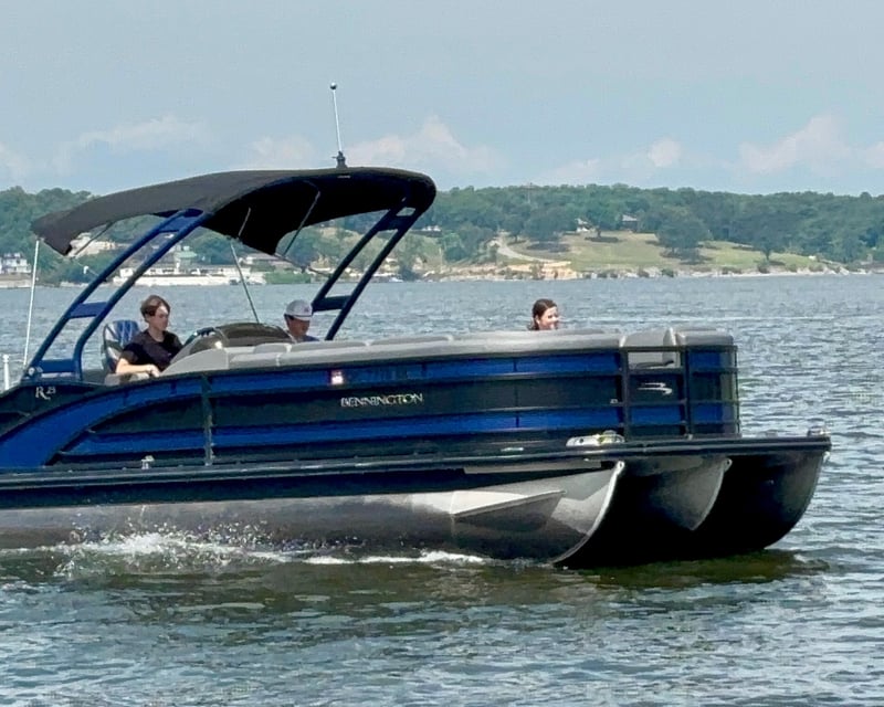150 HP Tritoon Boat Rental on Grand Lake, Oklahoma