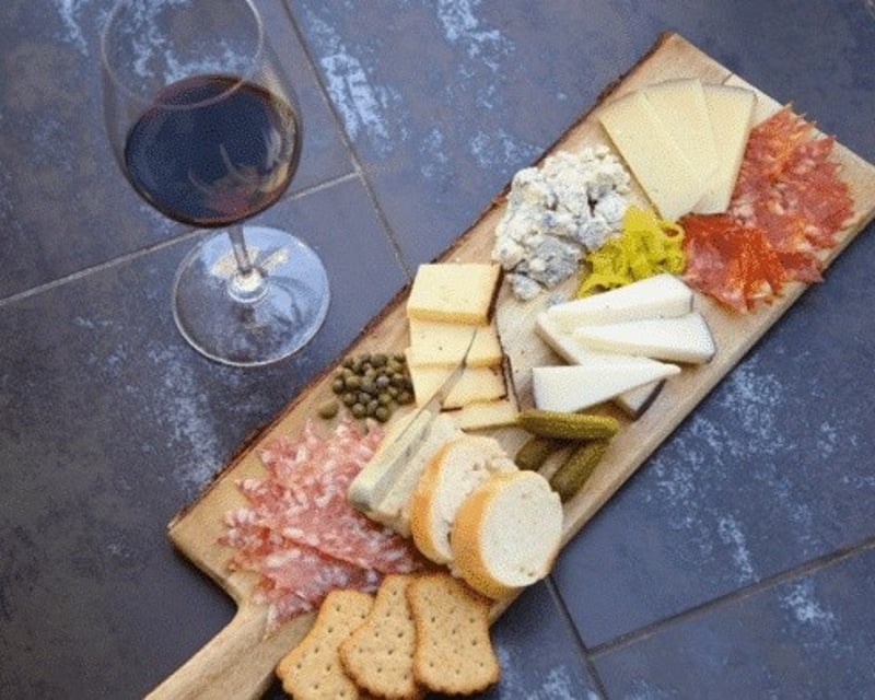 Progressive Dinner Food Tour in Downtown Boise