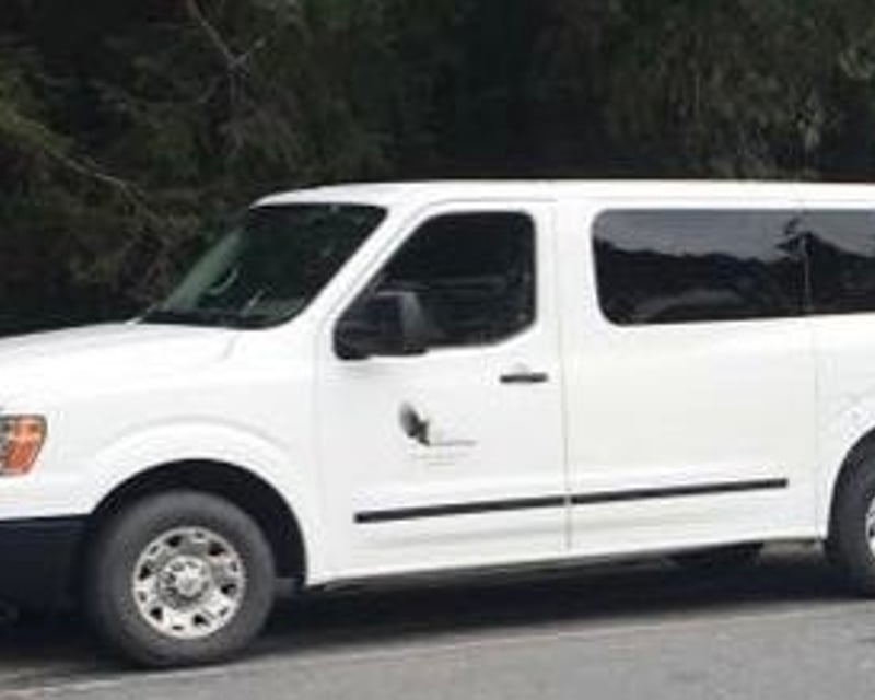 Private 2.5-Hour Scenic Van Tour of Sitka