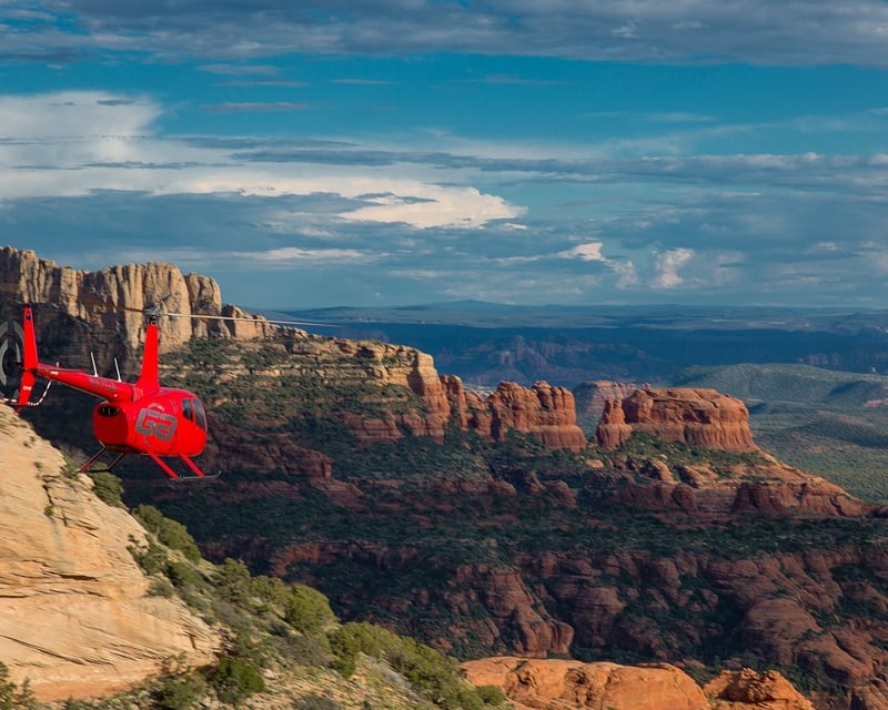 Private Sycamore Canyon Scenic Flight for 2 in Sedona