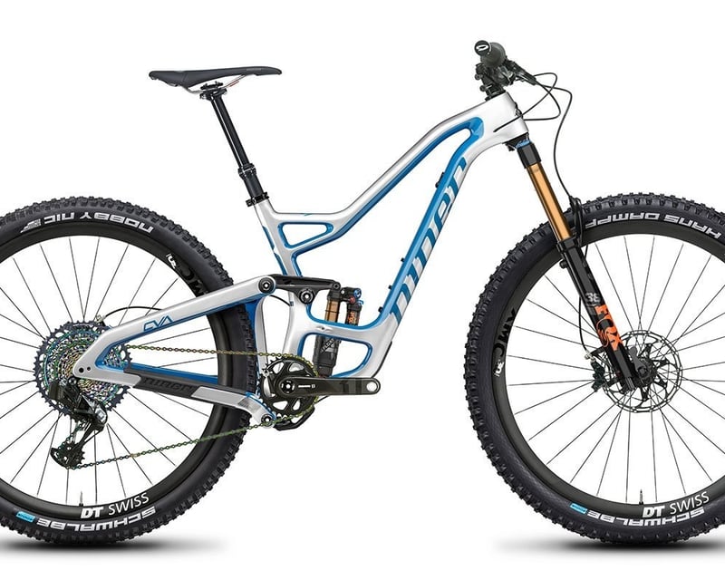 Carbon Full Suspension Mountain Bike Rental in Truckee