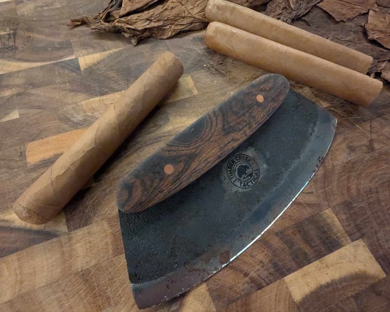 Cigar Rolling & Whiskey Pairing Distillery Tour in Crestview