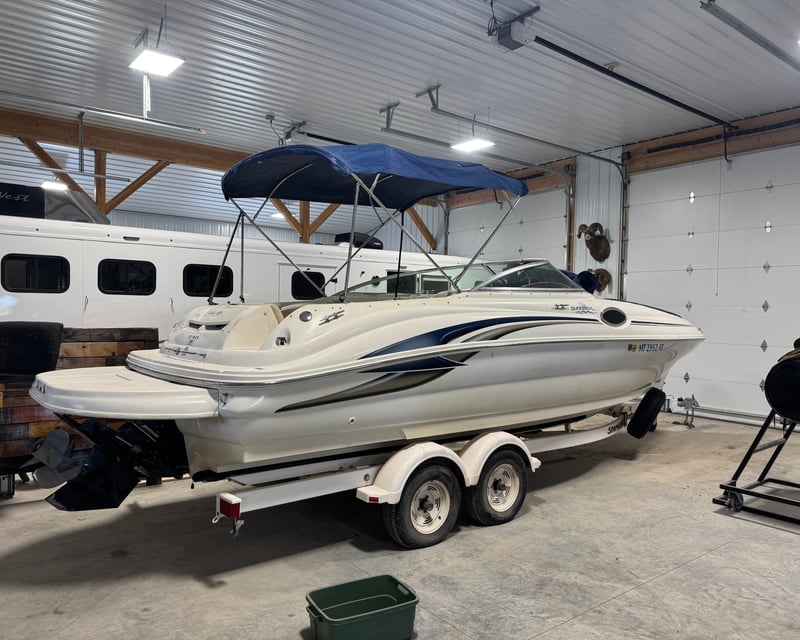 24' Deck Boat Rental on Flathead Lake