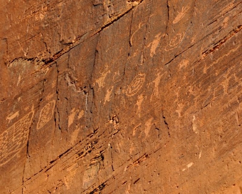 Native American Archaeology & Rock Art Tour in Moab