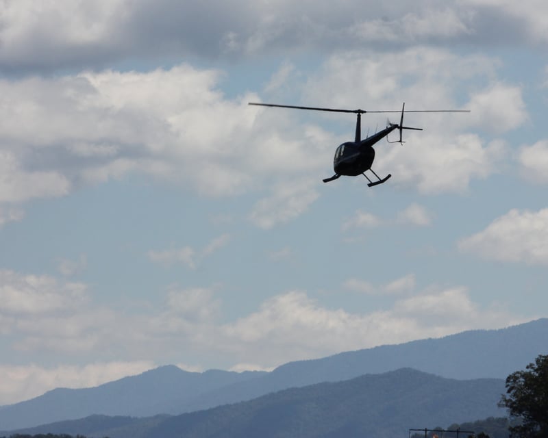 4-Minute Smoky Mountains Helicopter Tour in Sevierville
