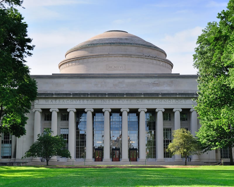 MIT & Harvard Campus History Tour in Cambridge