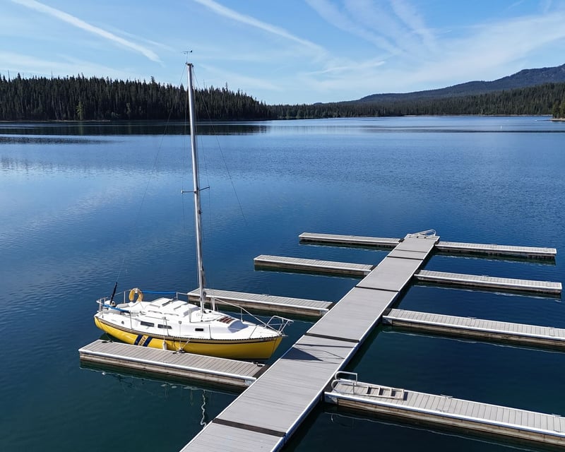 Dock Your Boat With a Day Slip Rental at Elk Lake
