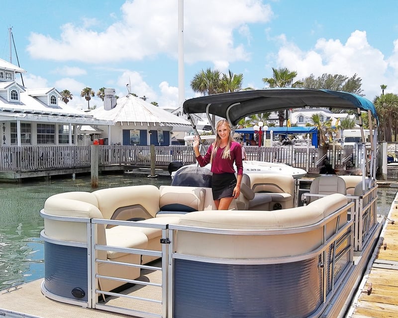 Explore Sarasota Bay on a 4- or 8-Hour Tritoon Rental