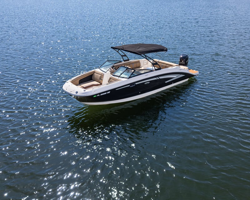 Multi-Day 27' Sea Ray Boat Rental in Cape Coral