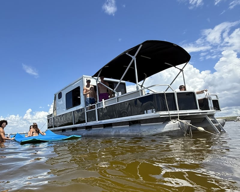 Private Tampa Bay Boat Tour & Sandbar Cruise