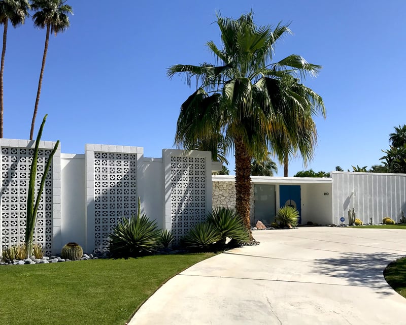 Mid-Century Modern Architecture Tour in Palm Springs