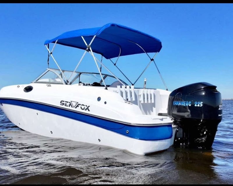 Daily & Multi-Day Deck Boat Rental in Cape Coral