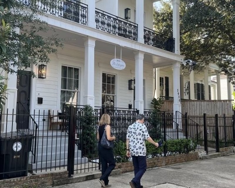 New Orleans Garden District Architecture Walking Tour