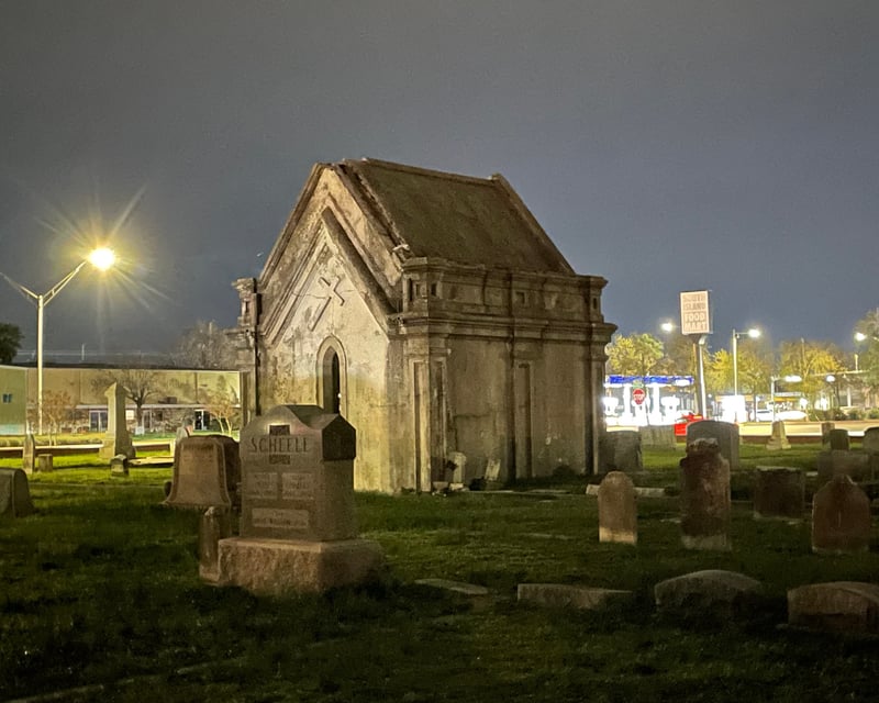 Ghost Walking Tour of Old City Cemetery in Galveston