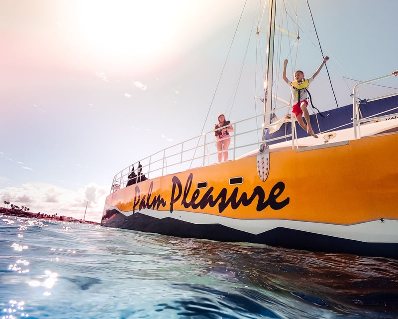 Antilla Shipwreck Catamaran Snorkel Cruise in Aruba