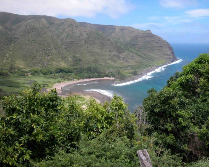 West or East Side Molokai Island Van Tour