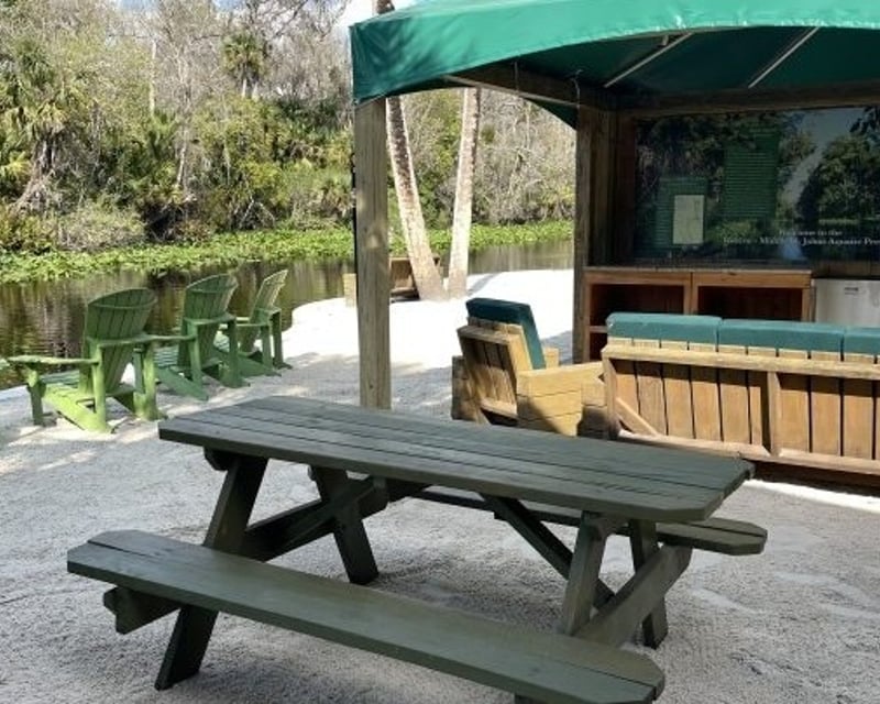 Barefoot Cabana Rental in Longwood