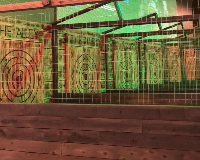 Indoor Axe Throwing Lane Session in Elk Grove