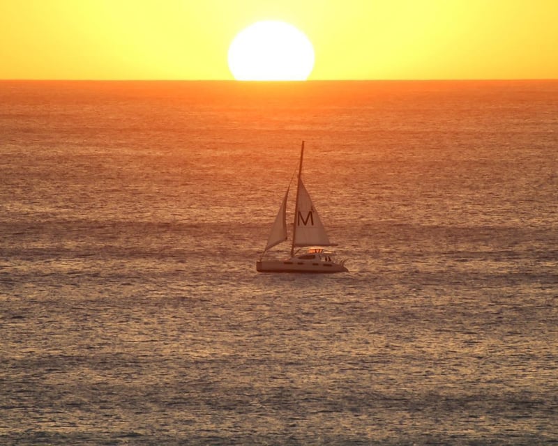 Ko Olina Sunset Sailing Cruise