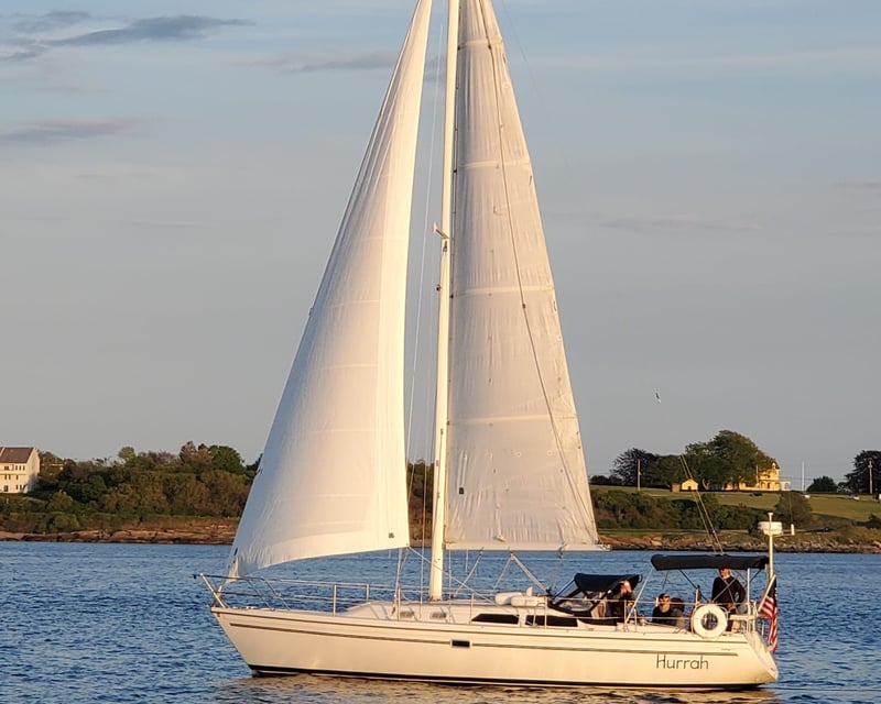Morning Harbor Sailing Cruise in Newport