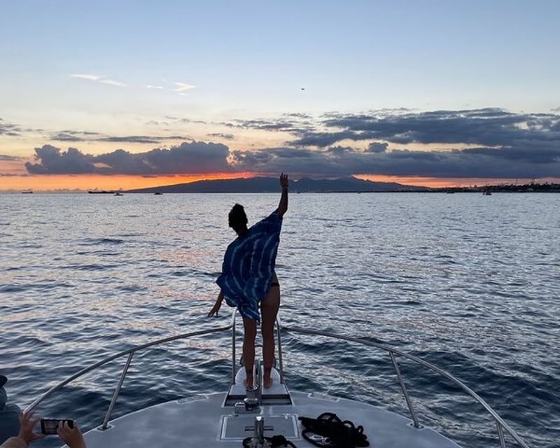 Waikiki Sunset Cruise with BYOB & Wildlife