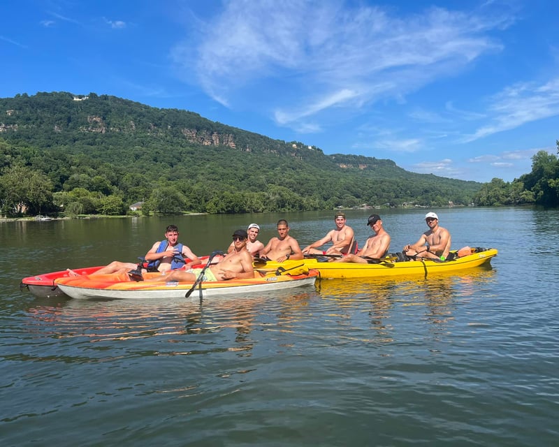 Single Sit-on-Top Kayak Rental in Chattanooga