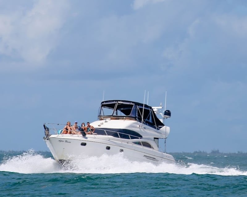 Private Luxury Motor Yacht Charter in Key West