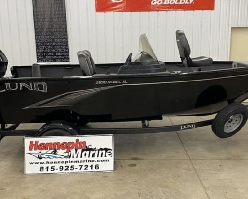 Mercer Fishing Boat Rental With Side-Scan Sonar