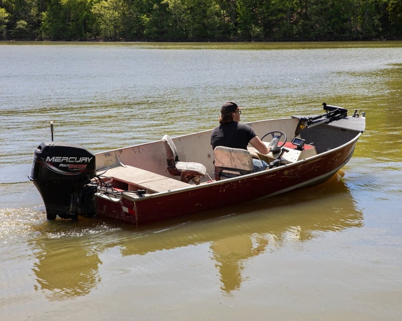 16' Jon Boat Rental in Murray, KY