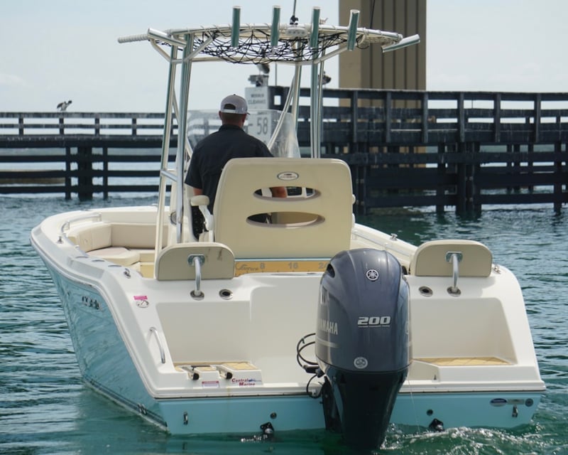 22' Center Console Boat Rental in Tierra Verde