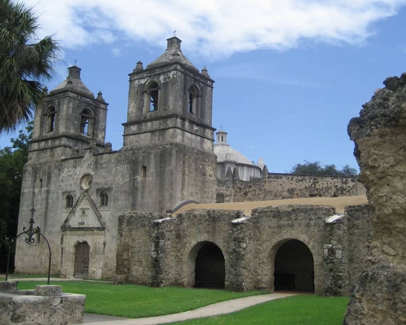 San Antonio Night Tour with River Walk Cruise