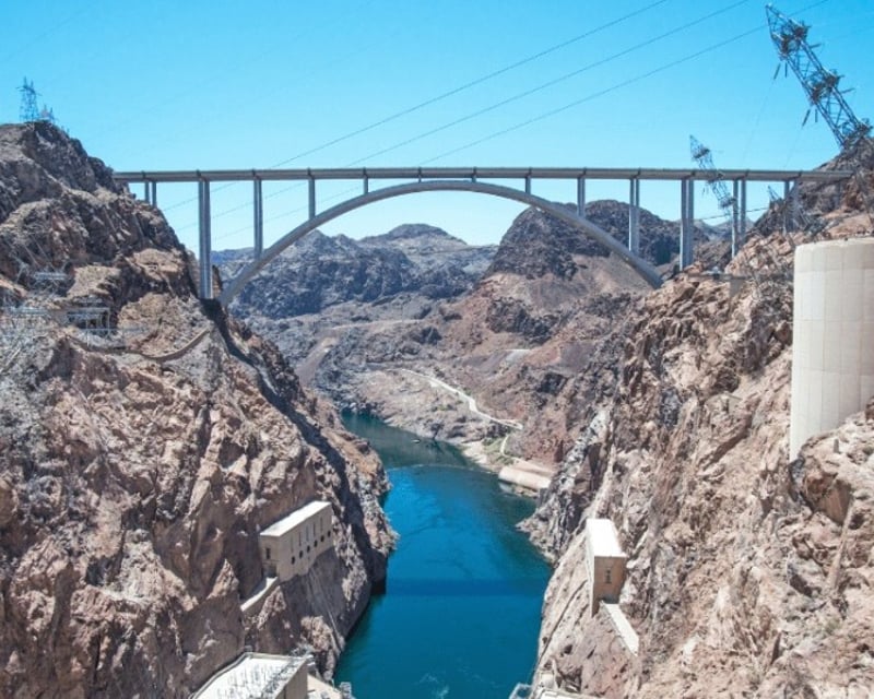 Hoover Dam Sunset Guided Tour From Las Vegas