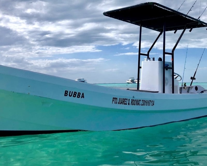 25' Panga Fishing Charter in Cancún