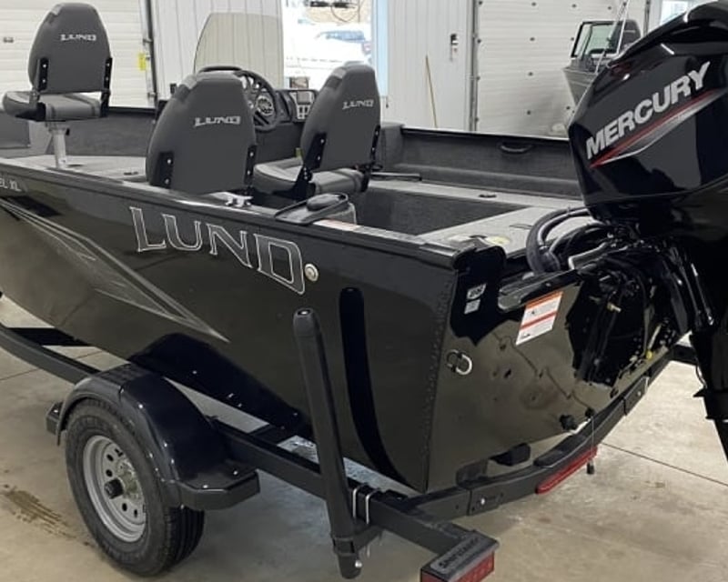 Mercer Lund Fishing Boat Rental