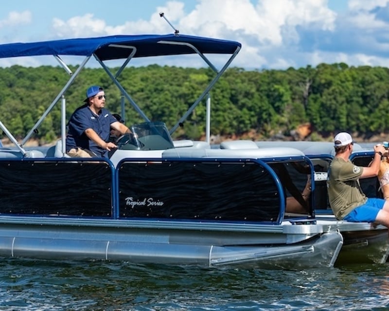 Cordell Hull Lake 22' Tritoon Boat Rental