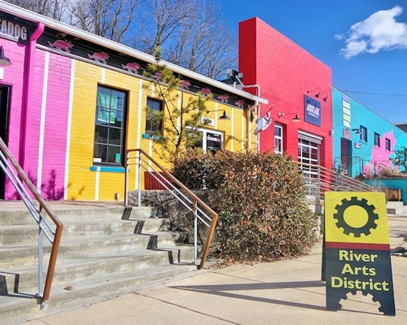 Self-Guided River Arts District E-Bike Tour in Asheville