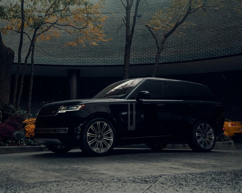 Luxury Range Rover SUV Rental in Chicago