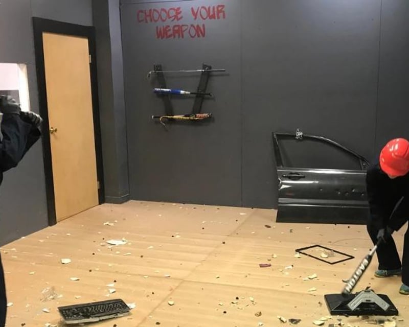 Rage Room in Niagara Falls, NY with 40+ Glass Items