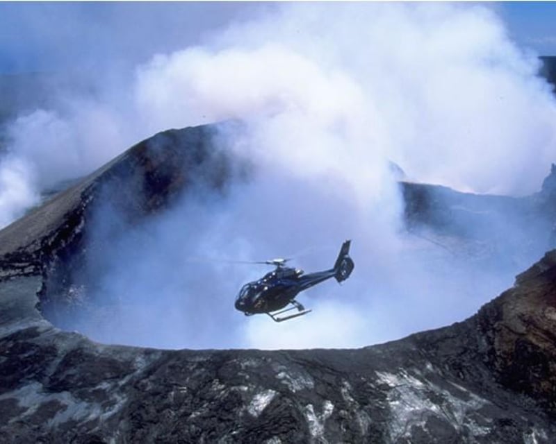 Big Island Volcano Helicopter & Ground Tour From Oahu