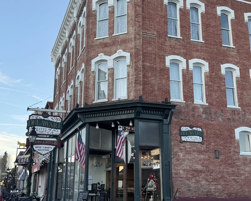 Leadville Ghost & History Bar Crawl