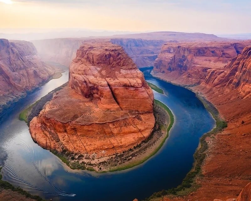 Horseshoe Bend & Dinosaur Tracks Photo Tour from Phoenix