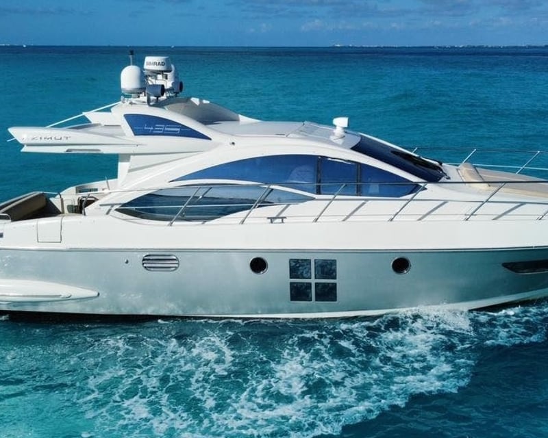 Private Yacht & Snorkel Charter to Isla Mujeres from Cancun