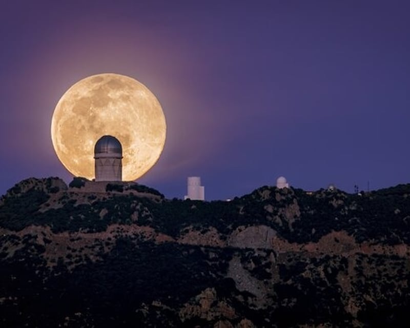 Full Moon Astronomy Tour at Kitt Peak