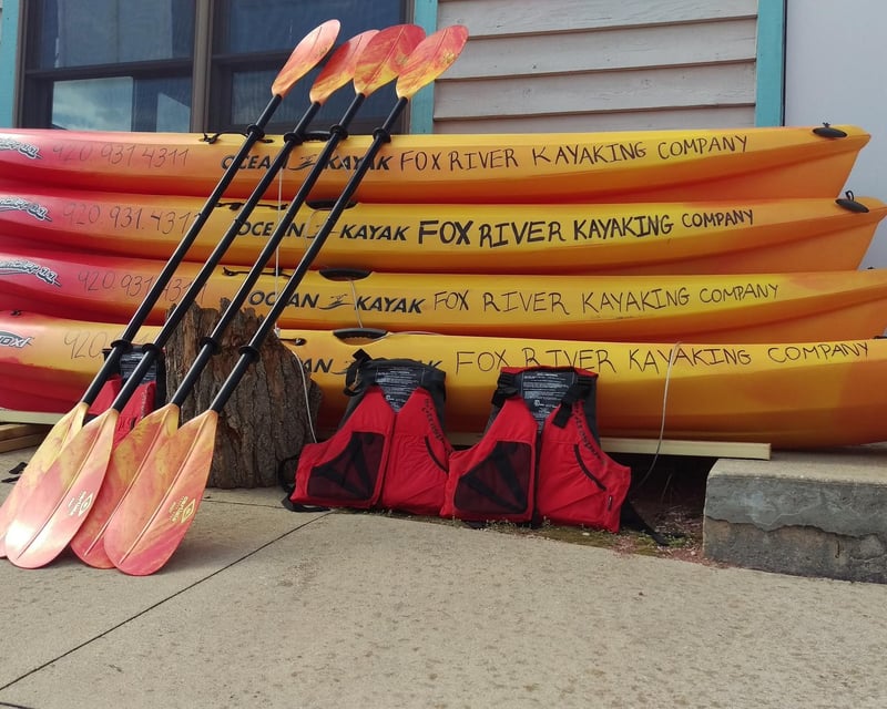 Explore Wisconsin With a 2- or 4-Hour Kayak Rental