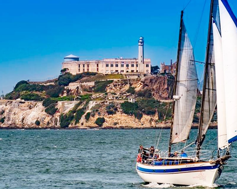Private San Francisco Yacht Charter Near Alcatraz Island