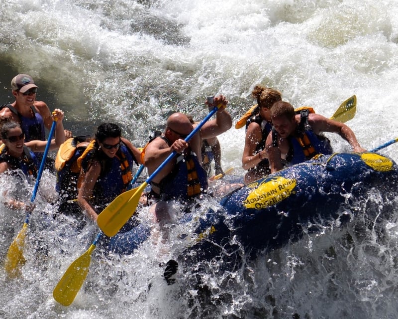 Full-Day Salmon River Whitewater Rafting in Riggins