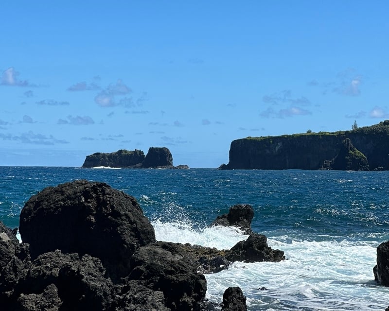 Take a Private 5-6 Hour Road to Hana Jeep Tour
