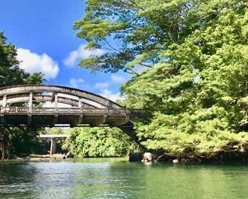 Explore Hilo Bay Myths & Legends Waterfall Kayak Tour
